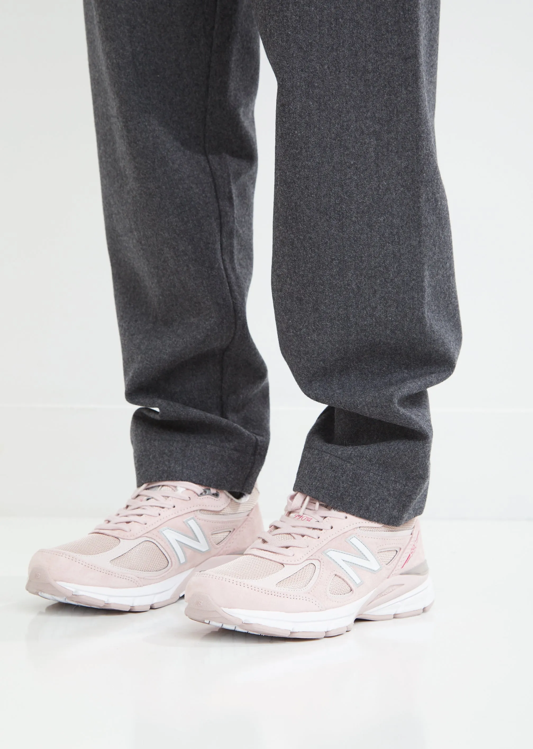 990v4 Sneakers