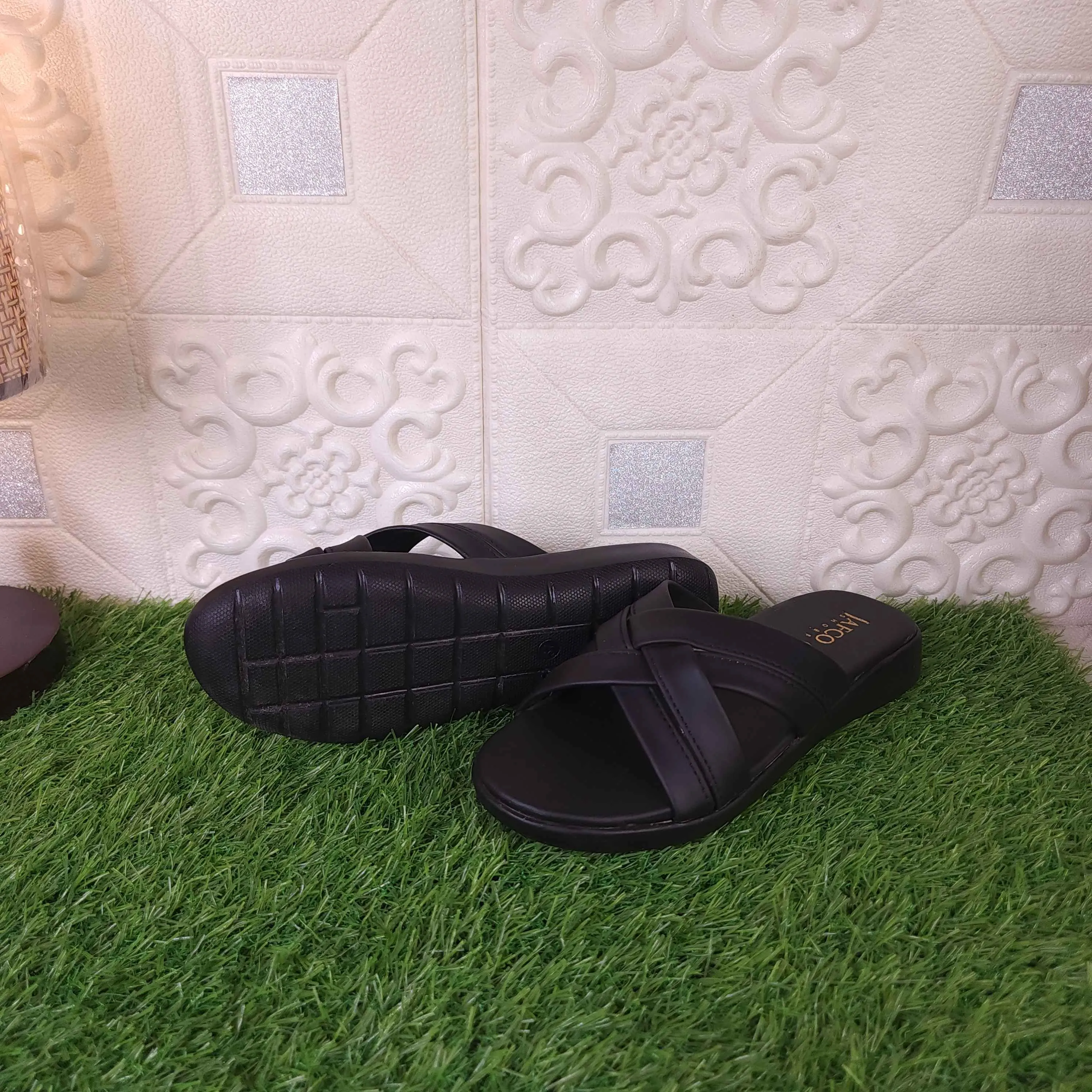 Black Cross Pattern Slippers