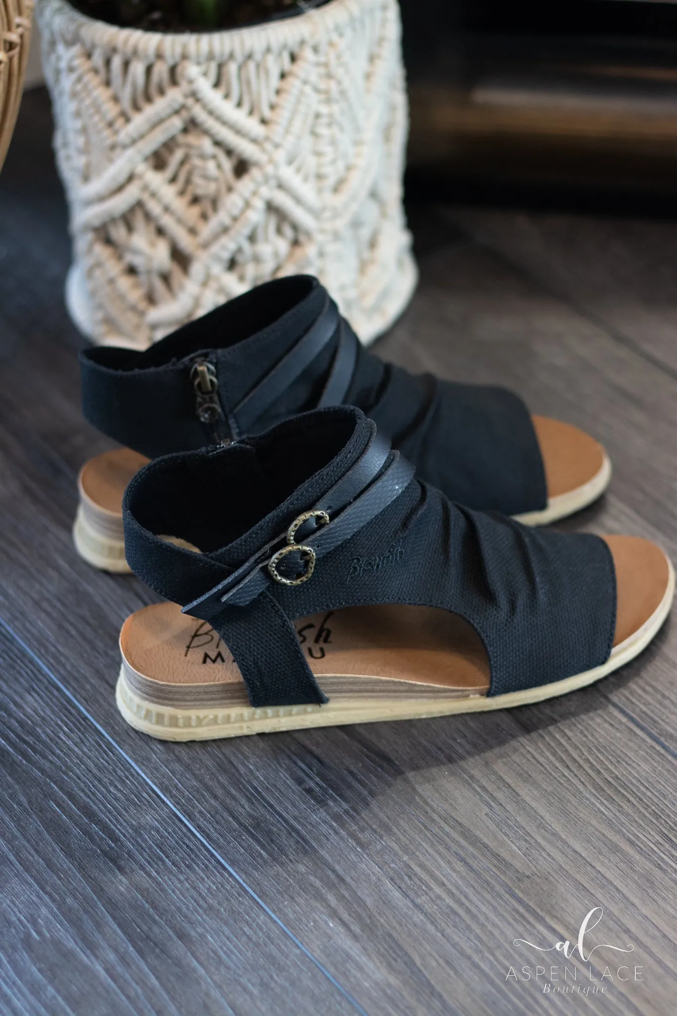 Blowfish Boxie Sandals (Black Rancher)