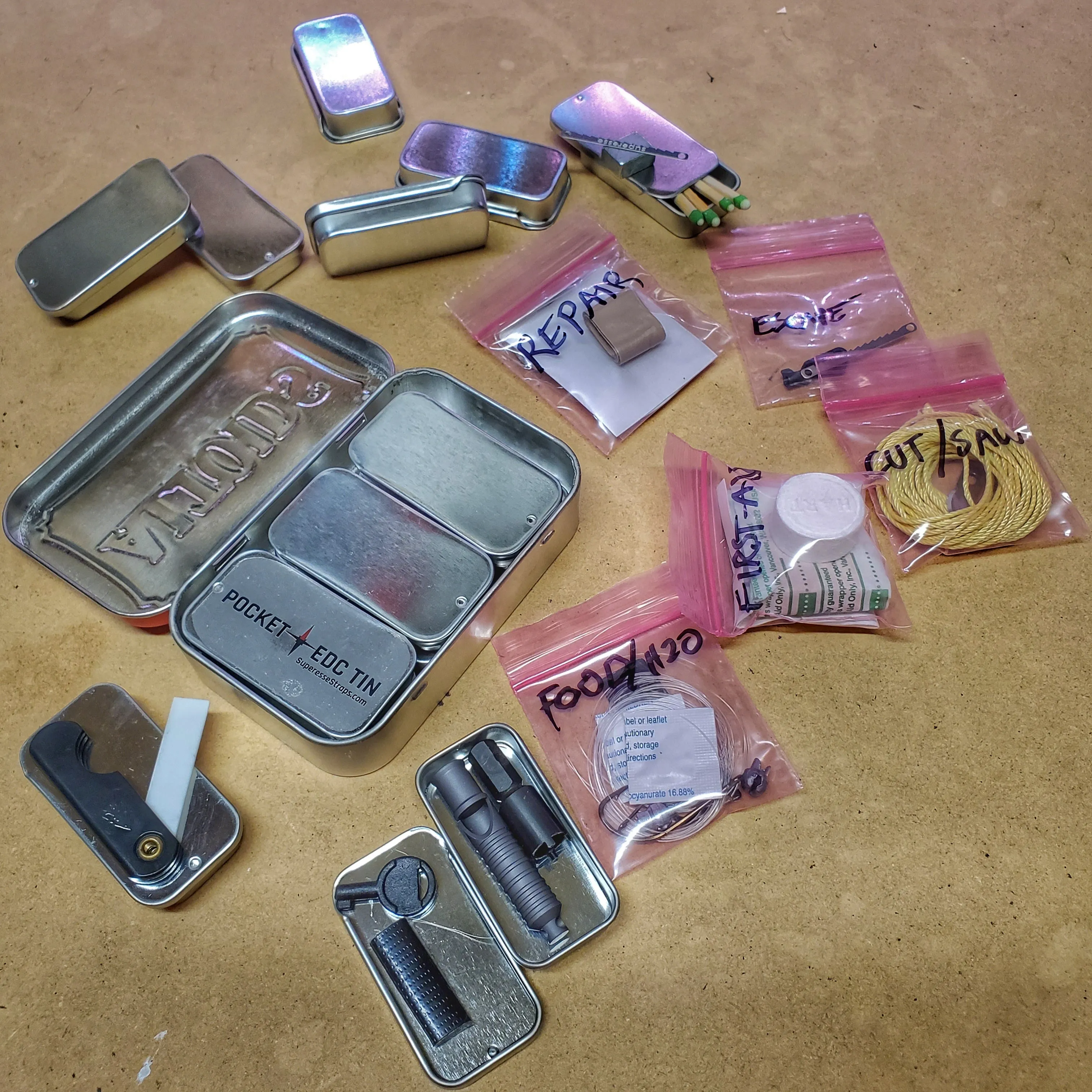 EDC Pocket Tin - Compartmentalized Survival Kits