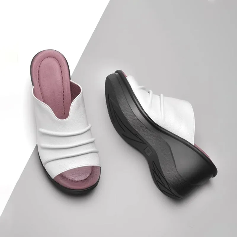 Fold Design Leather Slide Sandals For Women Peep Toe Platform Slippers in Black/White