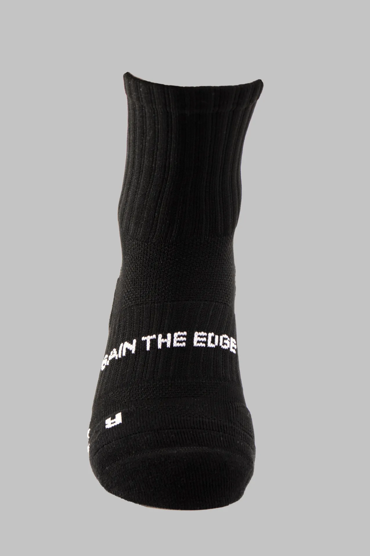 Grip Running Socks Quarter Length - Black