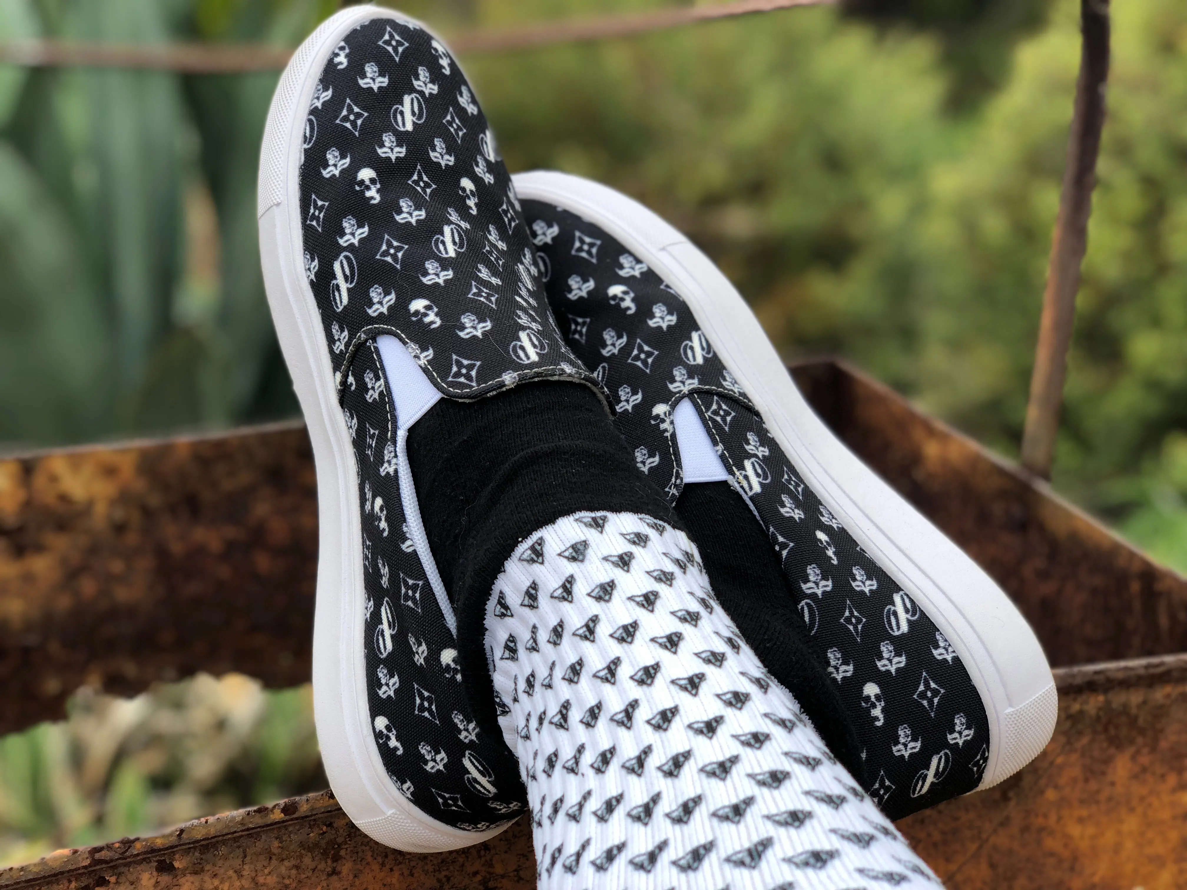 JPMonogram White on Black | slip-on canvas shoes