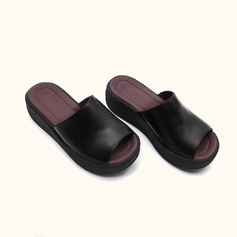 Leather Slide Sandals For Women Peep Toe Platform Slippers in Black/White