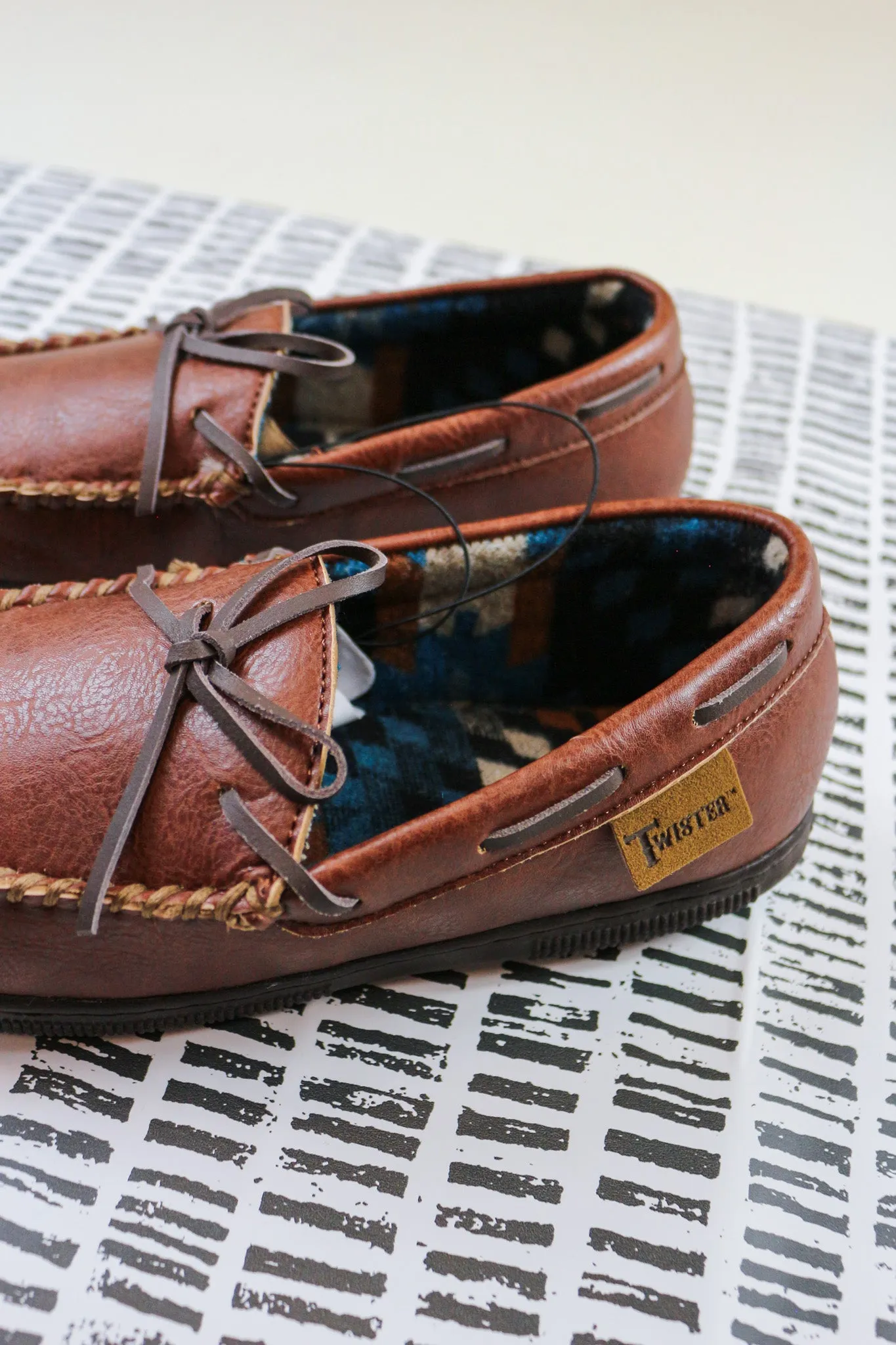 Mens Henry Moccasin House Shoe