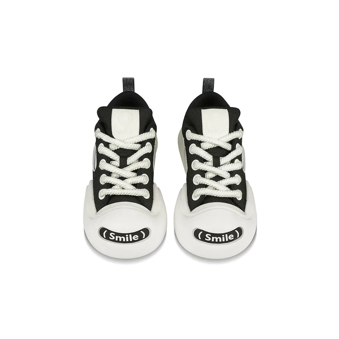 Ouder™ Smiler Canvas Sneakers Unisex