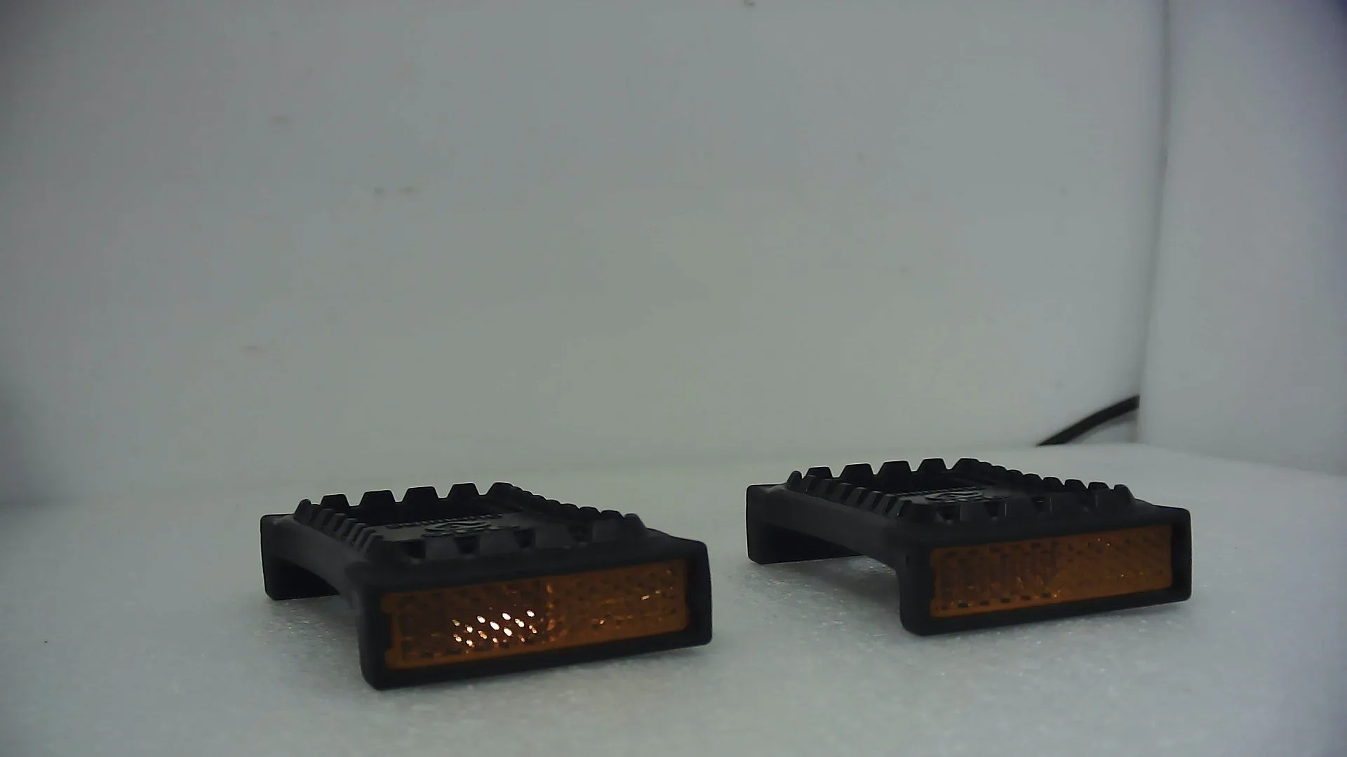 Pd-M959 Sm-Pd22 Reflector Unit #41R 9807 (Without Original Box)