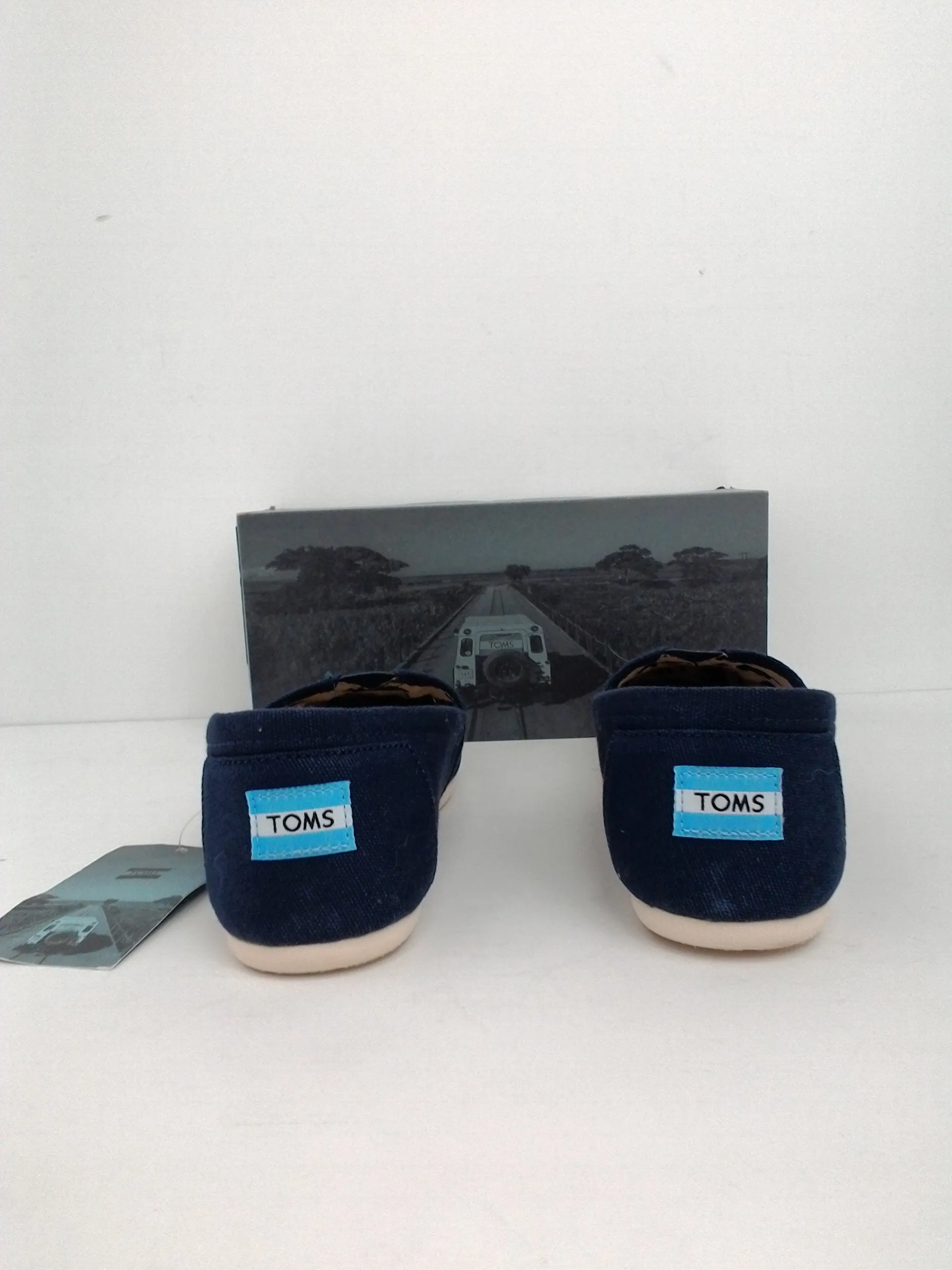 Toms Women's Classic Navy Canvas Size 8.5