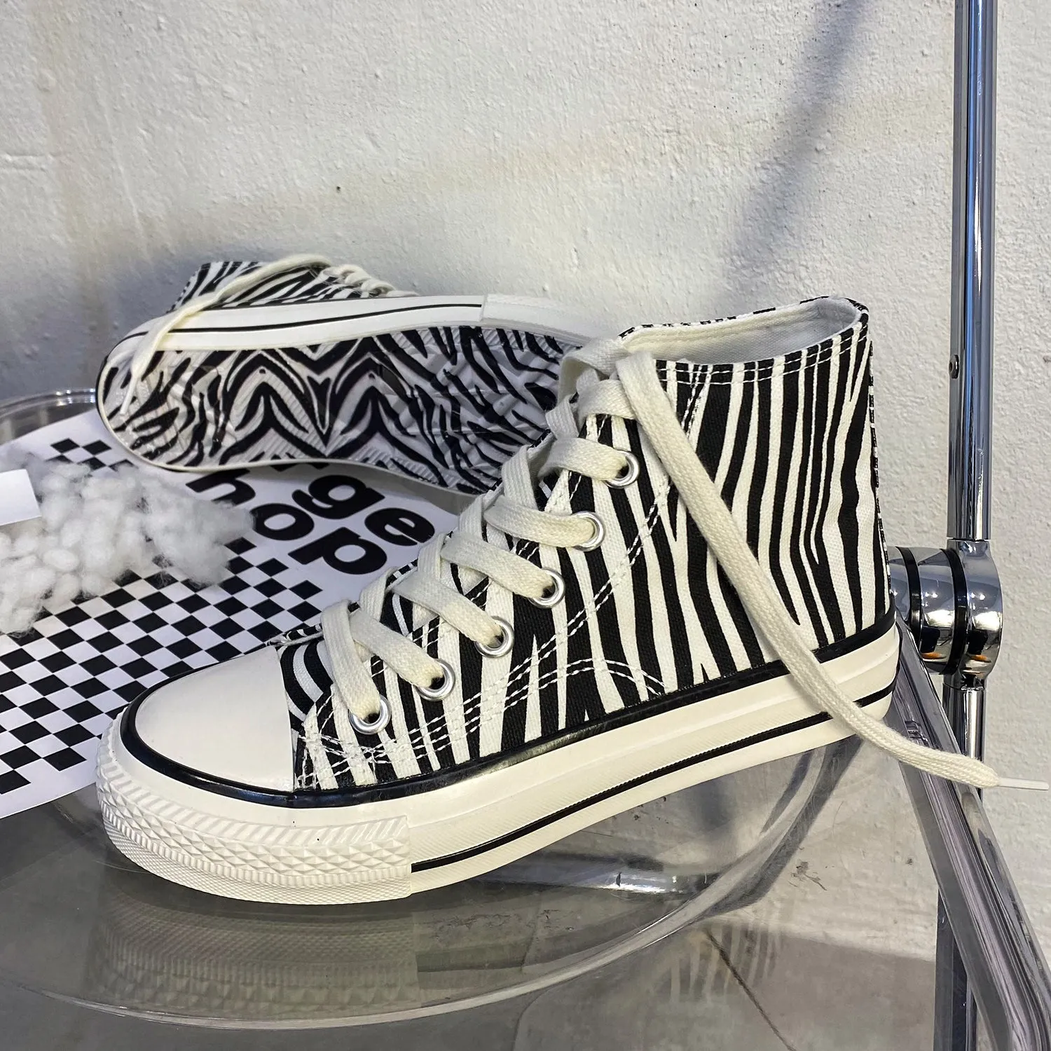 Zebra canvas shoes KF81912